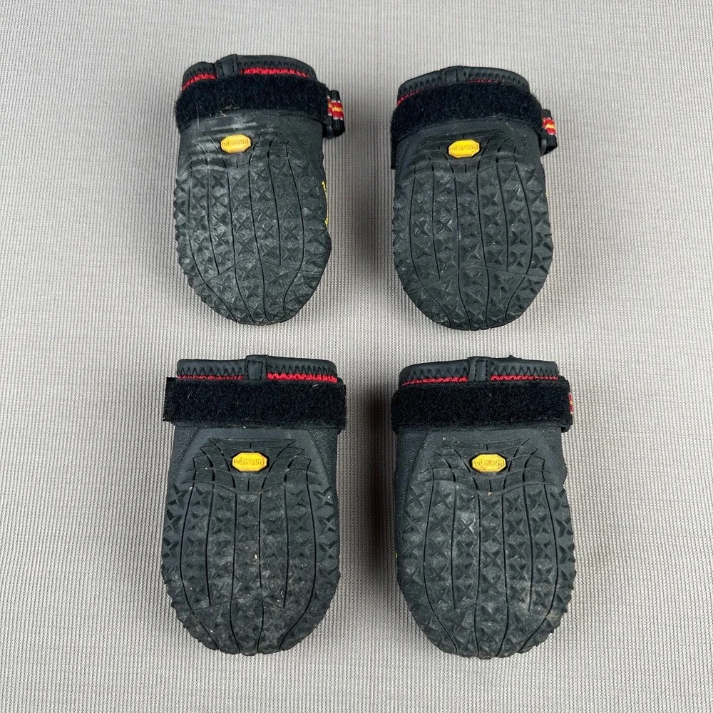 Ruffwear Grip Trex Dog Boots Red Black Vibram Sole Size Medium Set of 4
